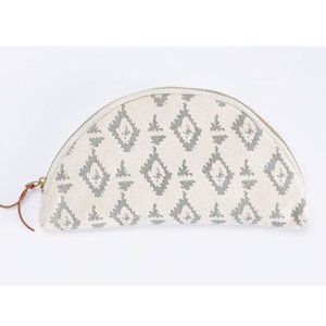 Mud Pie | Canvas Zip-Up Cosmetic Purse | Grey Ikat | OS